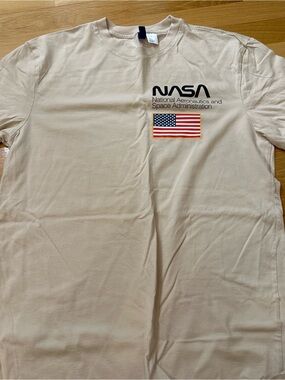NASA Logo Tee with American Flag - Beige
